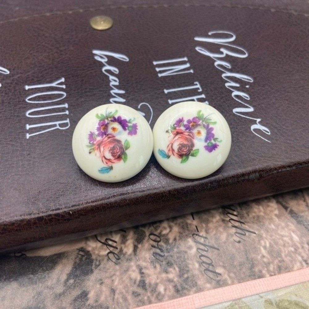 Vintage 1960s Red Blue Rose Floral Print Large West Germany Clip Boho Earrings - Picture 6 of 7